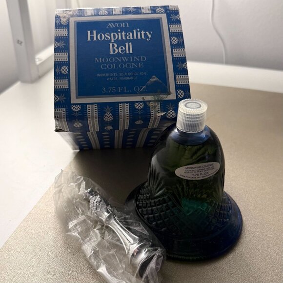 NIB Vintage Avon Hospitality Bell Cologne | Moonwind | Full w/ Box 1976 - Picture 7 of 7